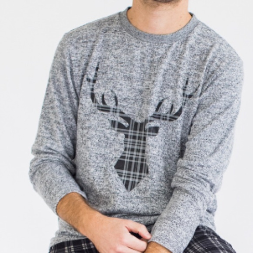 Aegean Heather Gray Crewneck with Plaid Deer Design
